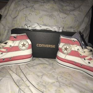 Vintage NWOT Stars and Stripes High Top Converse